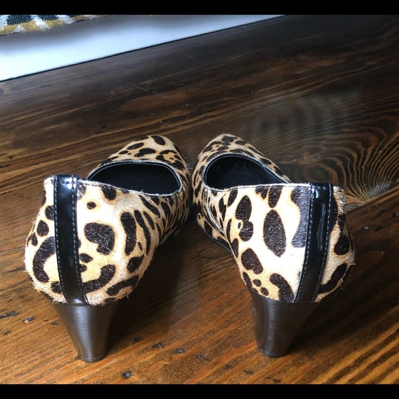 🔸ECCO Women's Leopard Wedge Pump. Size 7.5 - Picture 4 of 7